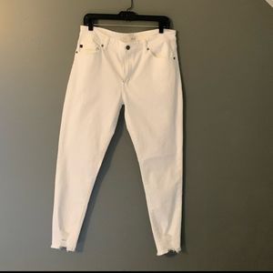 Kancan distressed white jean size 13/30